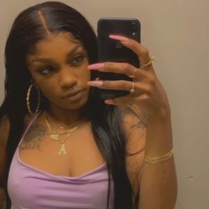 Meet your Posher, Anunka